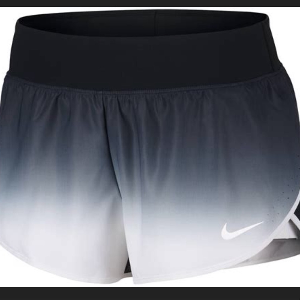 NWT Nike Women’s Tennis Flex Short size large